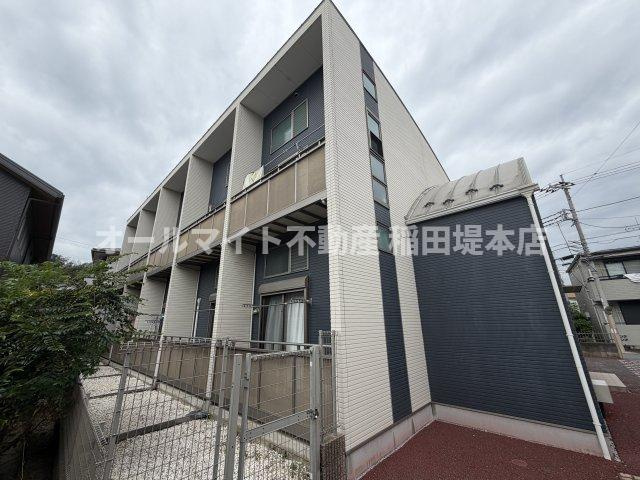 川崎市多摩区菅２丁目のアパートの外観
