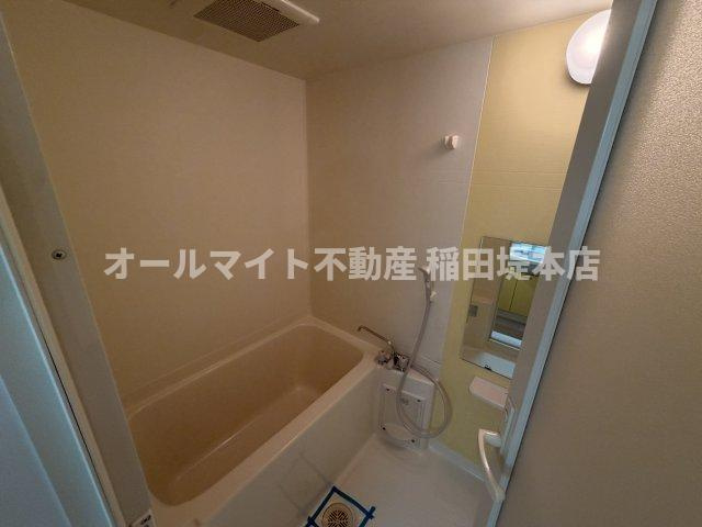 川崎市多摩区菅２丁目のアパートの浴室