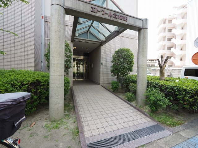 エトワール北梅田のエントランス