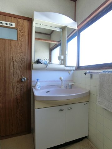 米子市皆生5丁目店舗付住宅の独立洗面台