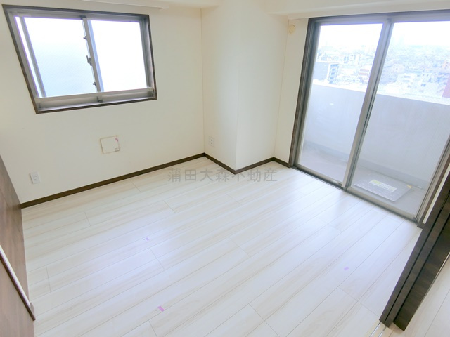 XEBEC蒲田Station-exz.(ジーベックカマタステーションエグゼのエントランス|エントランス　オートロック宅配BOXメールBOX　防犯カメラ