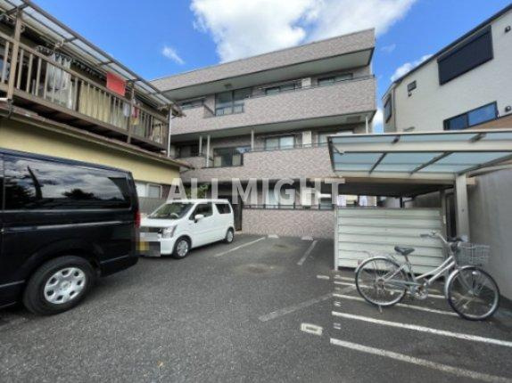 稲城市矢野口の賃貸マンションの駐車場|★お部屋探しはオールマイト不動産までご相談下さい♪