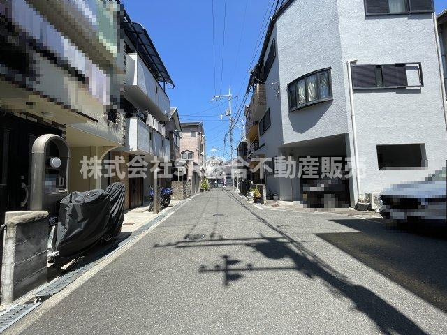 東石切町2丁目中古戸建の前面道路含む現地写真|前面道路含む現地写真です