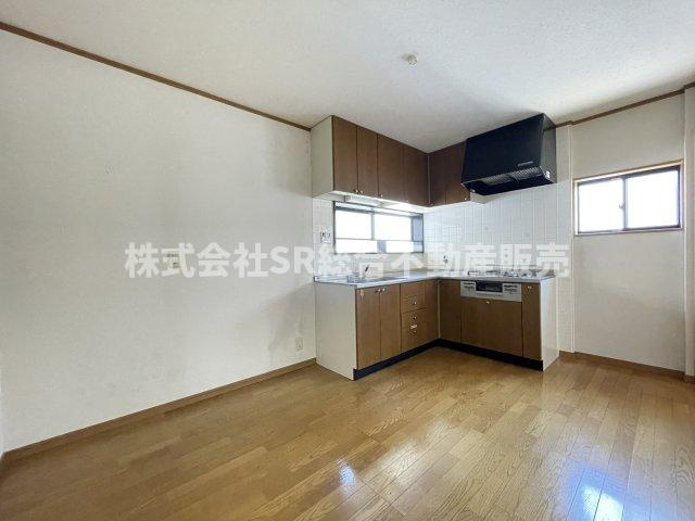 東石切町2丁目中古戸建のキッチン|2F　7.0帖。広々としたダイニングキッチンスペースです！