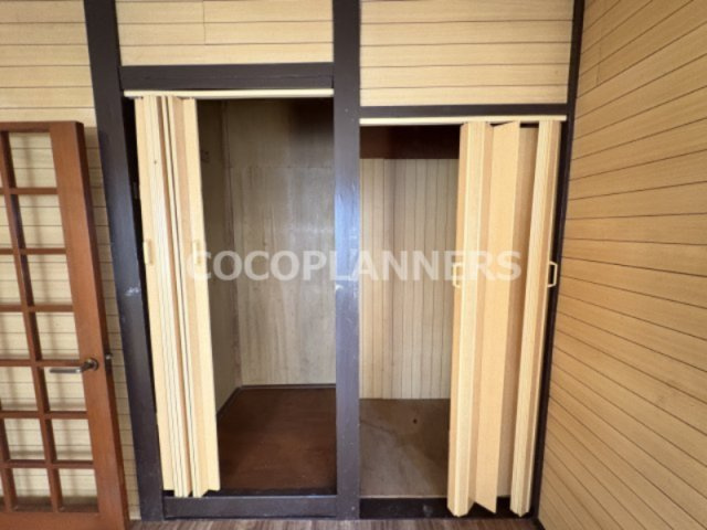 スリーエス蓮台寺の収納|こまごまとしたものを収納できそうですね