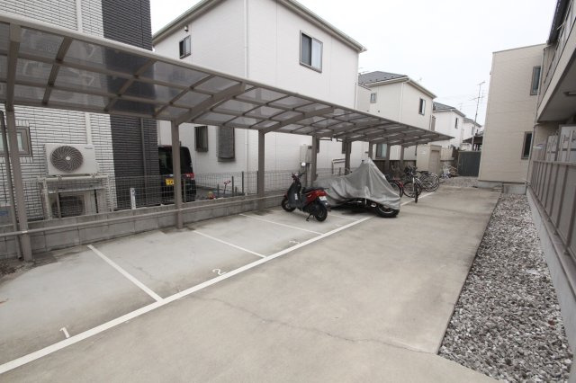 Tapiroの駐車場|駐輪場