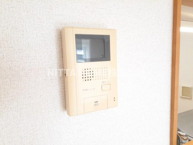 シュティルラントⅠのセキュリティ|モニタ付きインターホン設置で安心◎