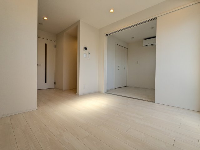 ハーモニーテラス志賀町Ⅹの居間・リビング|301号室