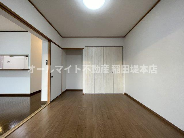 川崎市多摩区菅稲田堤１丁目の賃貸マンションの寝室
