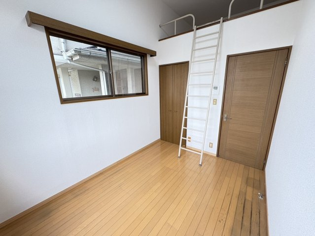 サンパレス大和田3番館の洋室