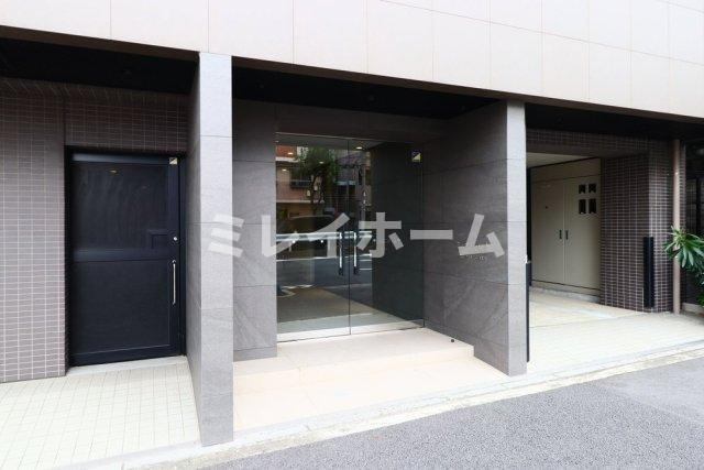 ビィ・フォルマ田園調布のエントランス