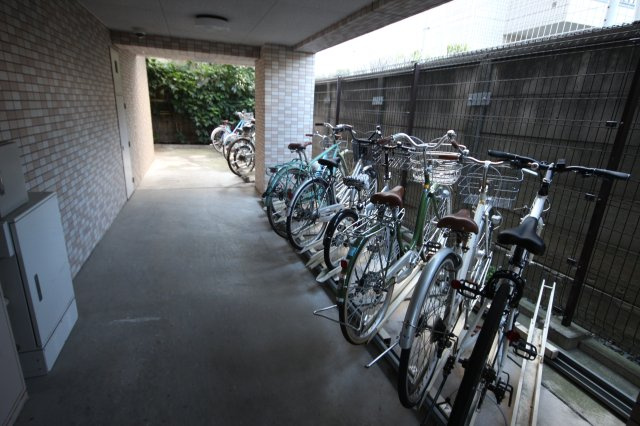 【駐車場】