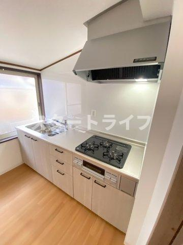 大阪市淀川区西中島２丁目の一戸建てのキッチン