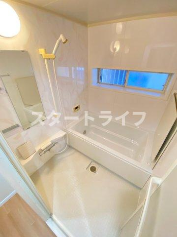 大阪市淀川区西中島２丁目の一戸建ての浴室