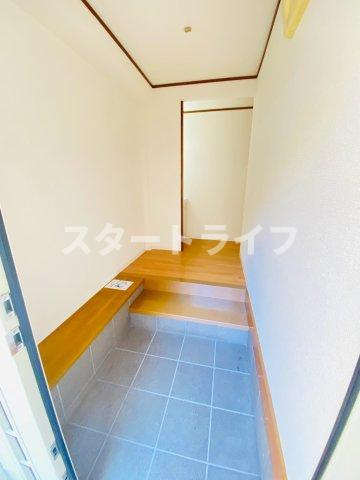 大阪市淀川区西中島２丁目の一戸建ての玄関