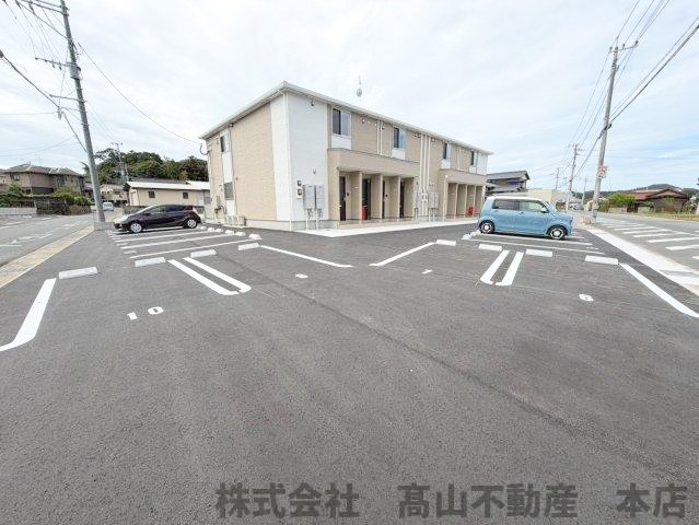 ディアコート桜の駐車場