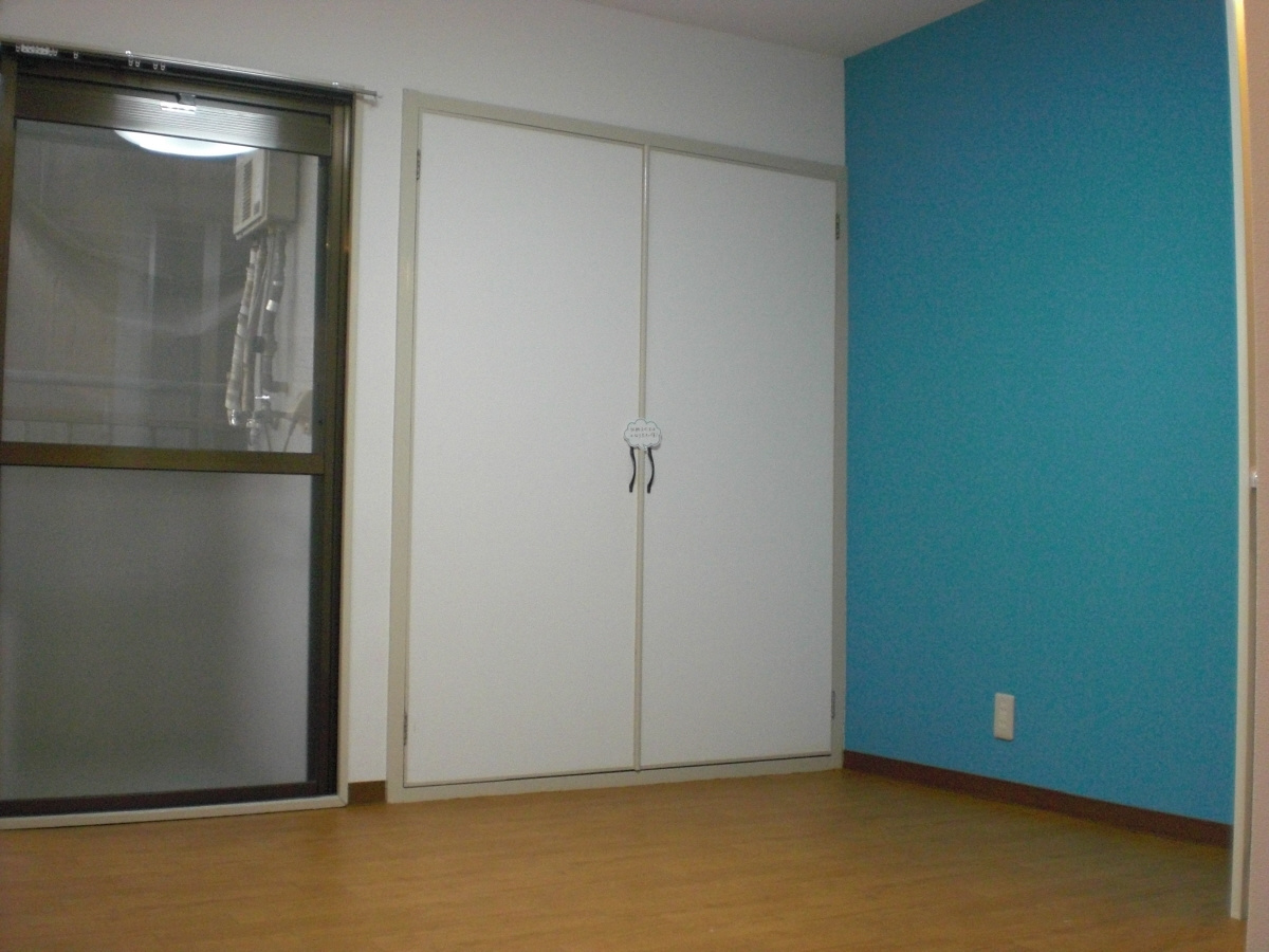 プレステージ寝屋川の洋室