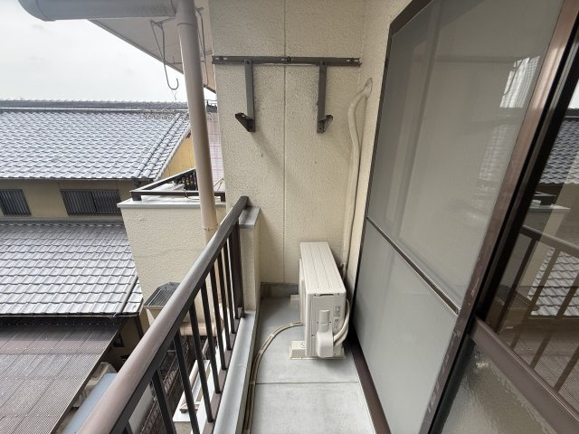 ヴィレッジ香里のバルコニー