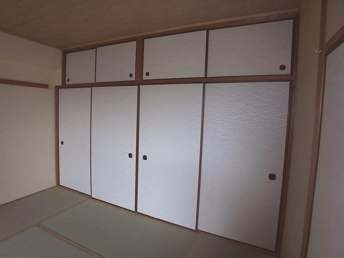 ハイツプログレスの玄関