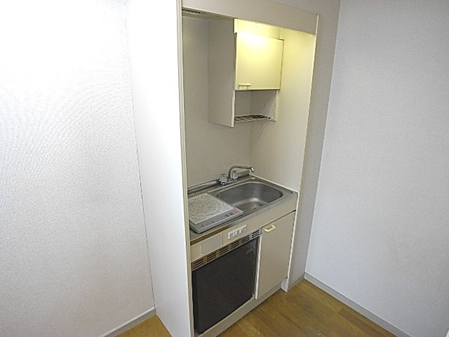 フリーディオ春日町のキッチン