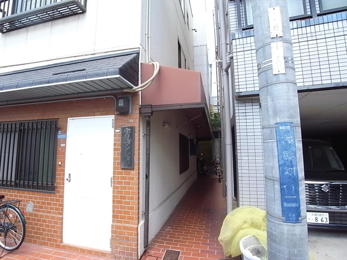 宝龍マンションのエントランス