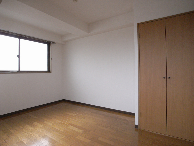 橋本マンションの洋室
