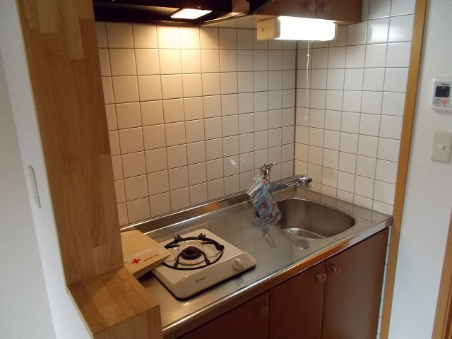 大東市栄和町の賃貸マンションのキッチン