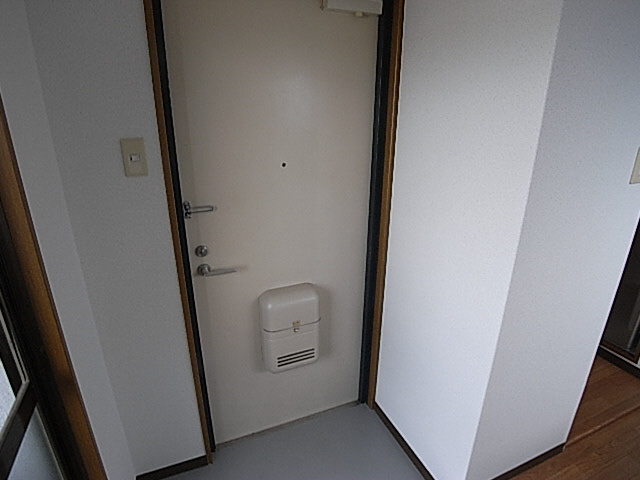 シャトー緑町のエントランス
