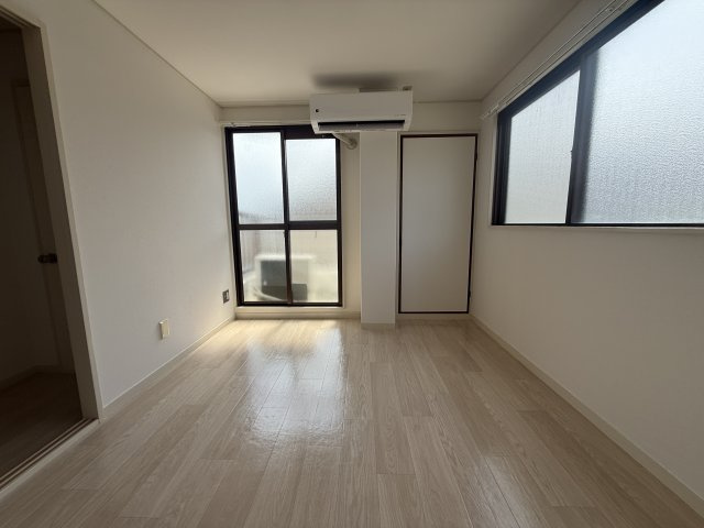下木田マンションの居間・リビング