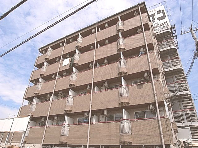 ロータリーマンション萱島西のエントランス
