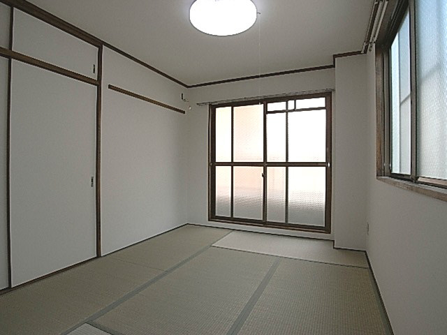 ブリリアント石津南町の洋室