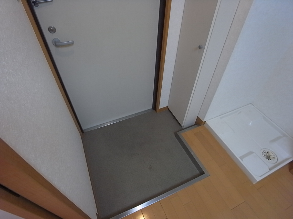 松尾ハイツ寝屋川の玄関