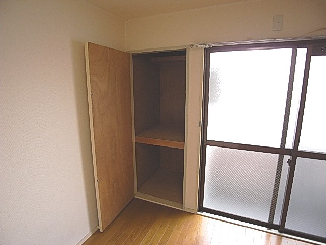 フリーディオ春日町の収納