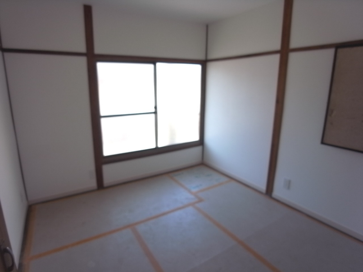 仁和寺町マユミ戸建の洋室
