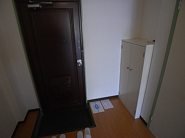 寿ハイツ2の玄関