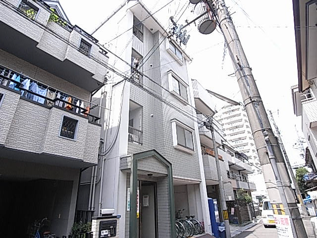リバーサイド松屋町のエントランス