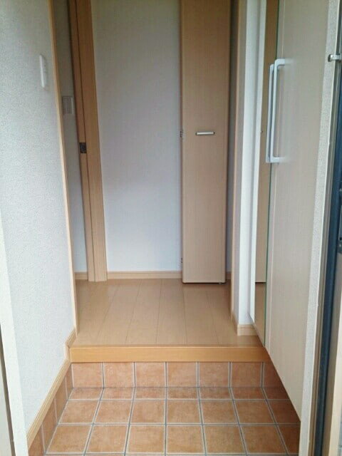 アメージングレジデンスの玄関