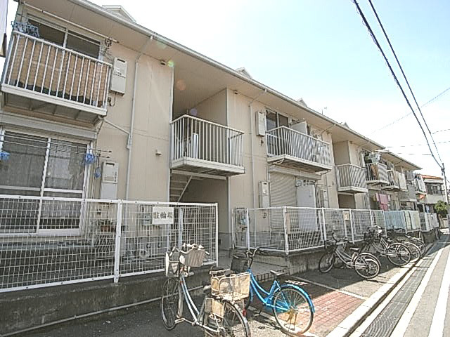 トリヴァンベール高柳弐番館の駐車場