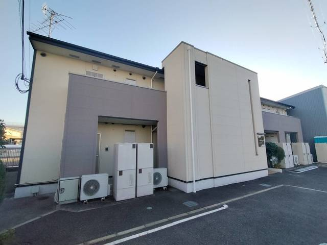 大東市野崎４丁目のハイツの外観