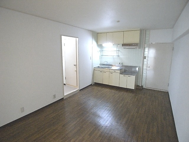 丸信リバーサイドコーポ2棟のキッチン