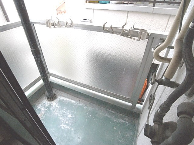 アパートメント寝屋川Ⅱのバルコニー