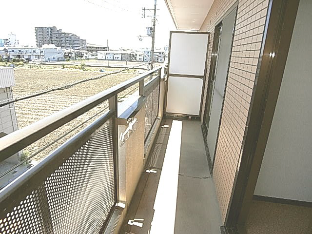 エストジャルダン西口のバルコニー