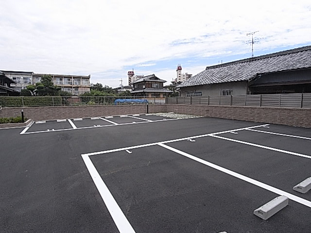 プランドールマツカワの駐車場