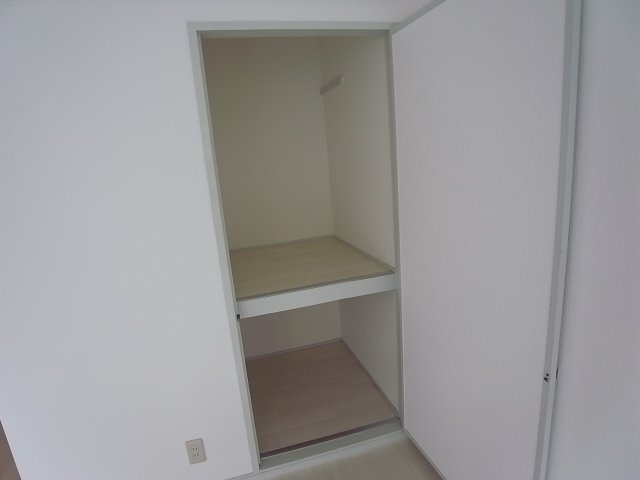ウエストプラザの収納