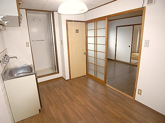 ハイツSKの玄関