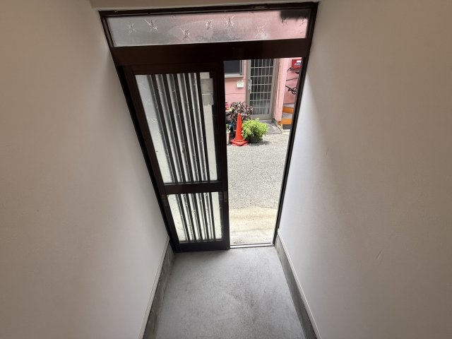 御幸東町田中貸家のバルコニー
