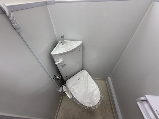 御幸東町田中貸家のトイレ