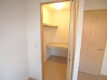 エスポワール東寝屋川の収納