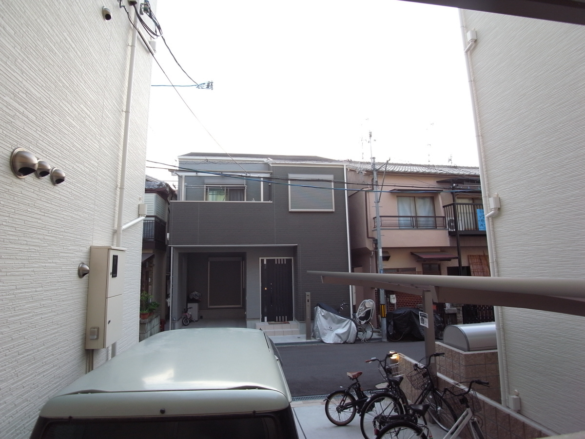 ラモーナ萱島東Ⅱの駐車場