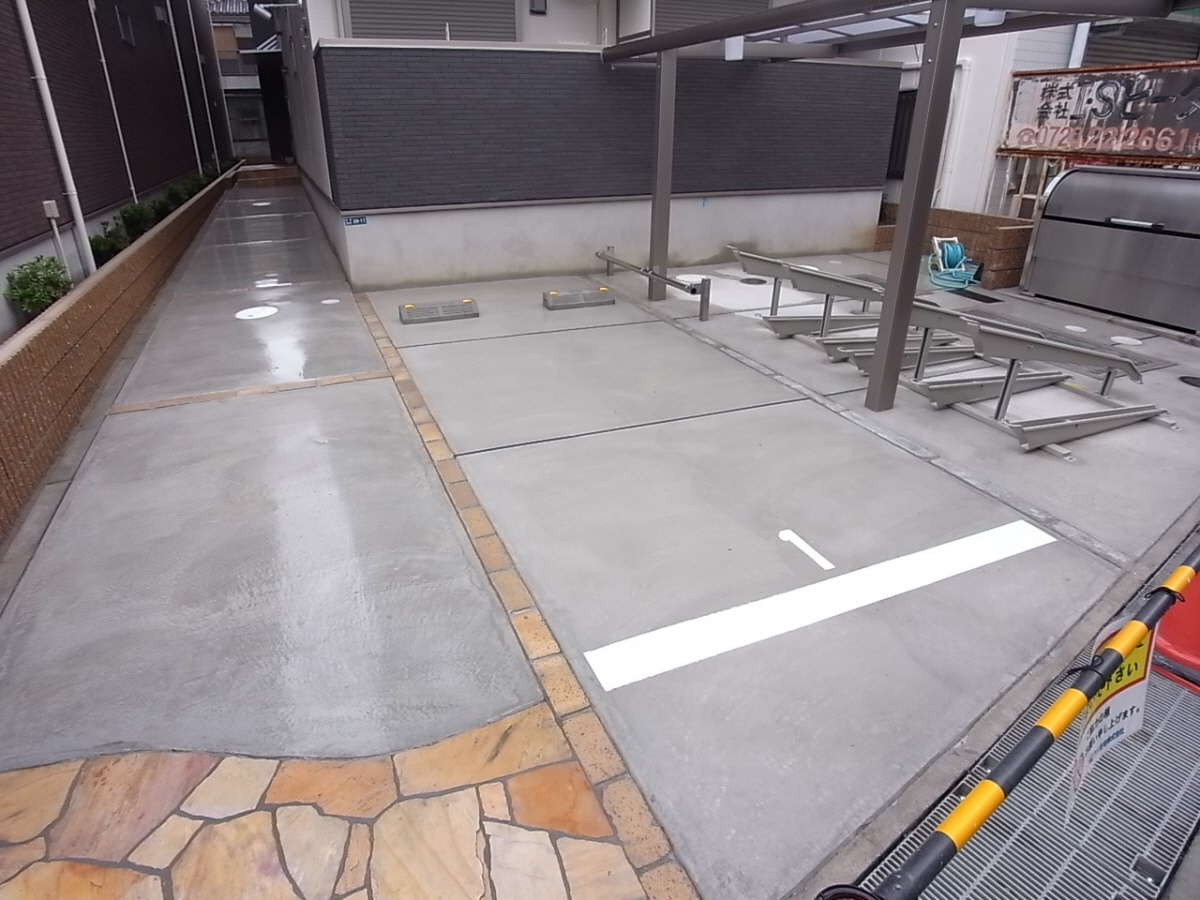 フジパレス萱島信和町Ⅰ番館の駐車場